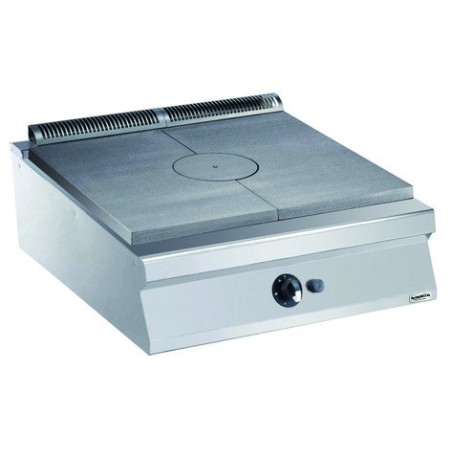 PRO 900 CUISINIERE A PLAQUES COUP DE FEU A GAZ